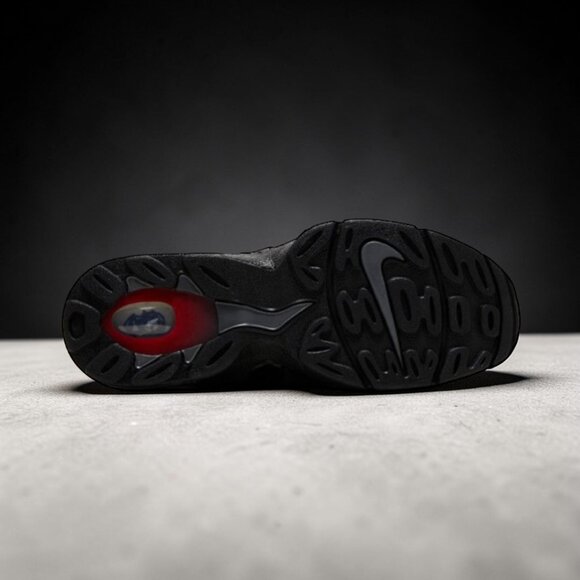 Athletic_Shoes